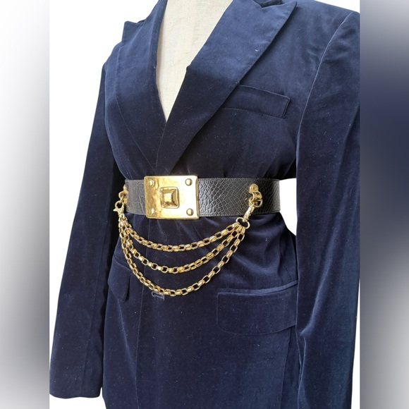 Vintage Bebe gold and black chain leather  belt size small.